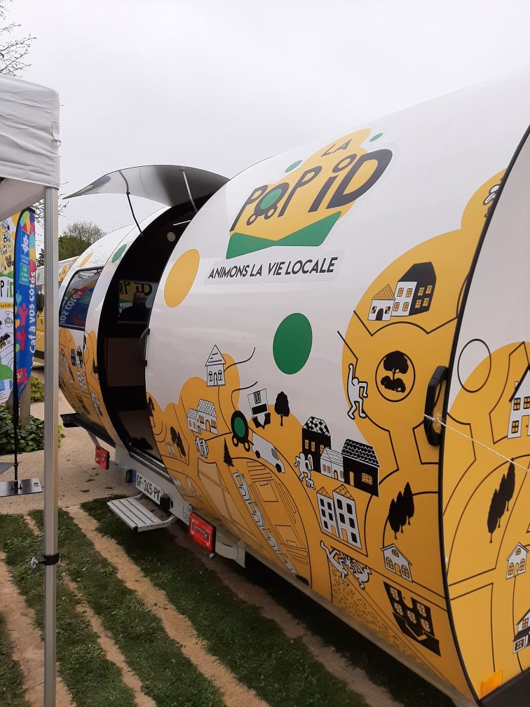 👏💪 la voici !! Inauguration ce midi de la POP ID, une caravane pour développer l’animation de la vie sociale de façon itinérante dans les zones dépourvues sur le département, un projet d’envergure et innovant !! @caf49_actus @fdcsociaux4953 <a href="/cpam49/">CPAM Maine-et-Loire</a> <a href="/LaurenceHauck/">Laurence Hauck</a> <a href="/nath_gilles/">Nathalie Gilles</a>