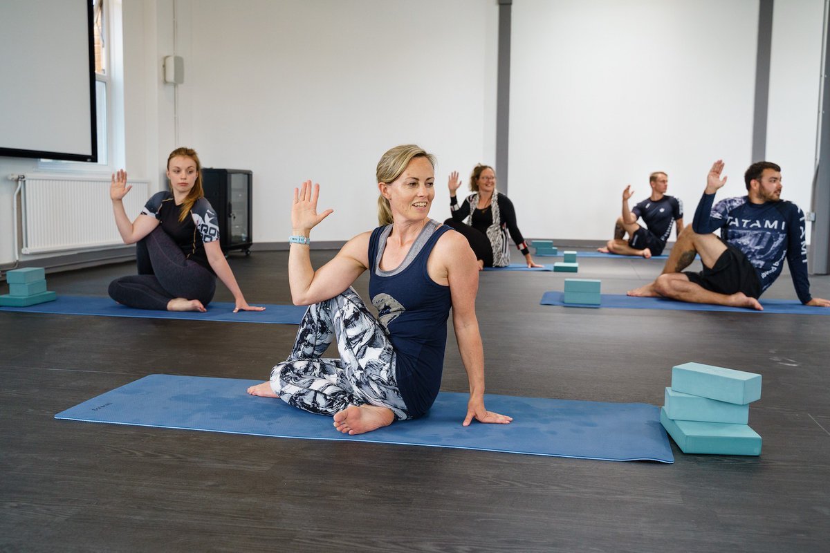 Do you have a body and a set of lungs?
If so, what are you up to tonight? Our beginner friendly yoga class is running from 6-7pm. Mats provided. And no, you don't need to be flexible or fit. Just bring your lungs and your limbs 😁

#yogaforall #yogacornwall #breathwork #vinyasa