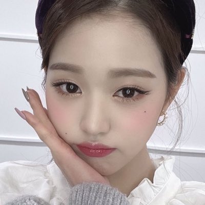 jwyprioz's tweet photo. wonyoung icon muna #stanive https://t.co/1EmXakx7hw