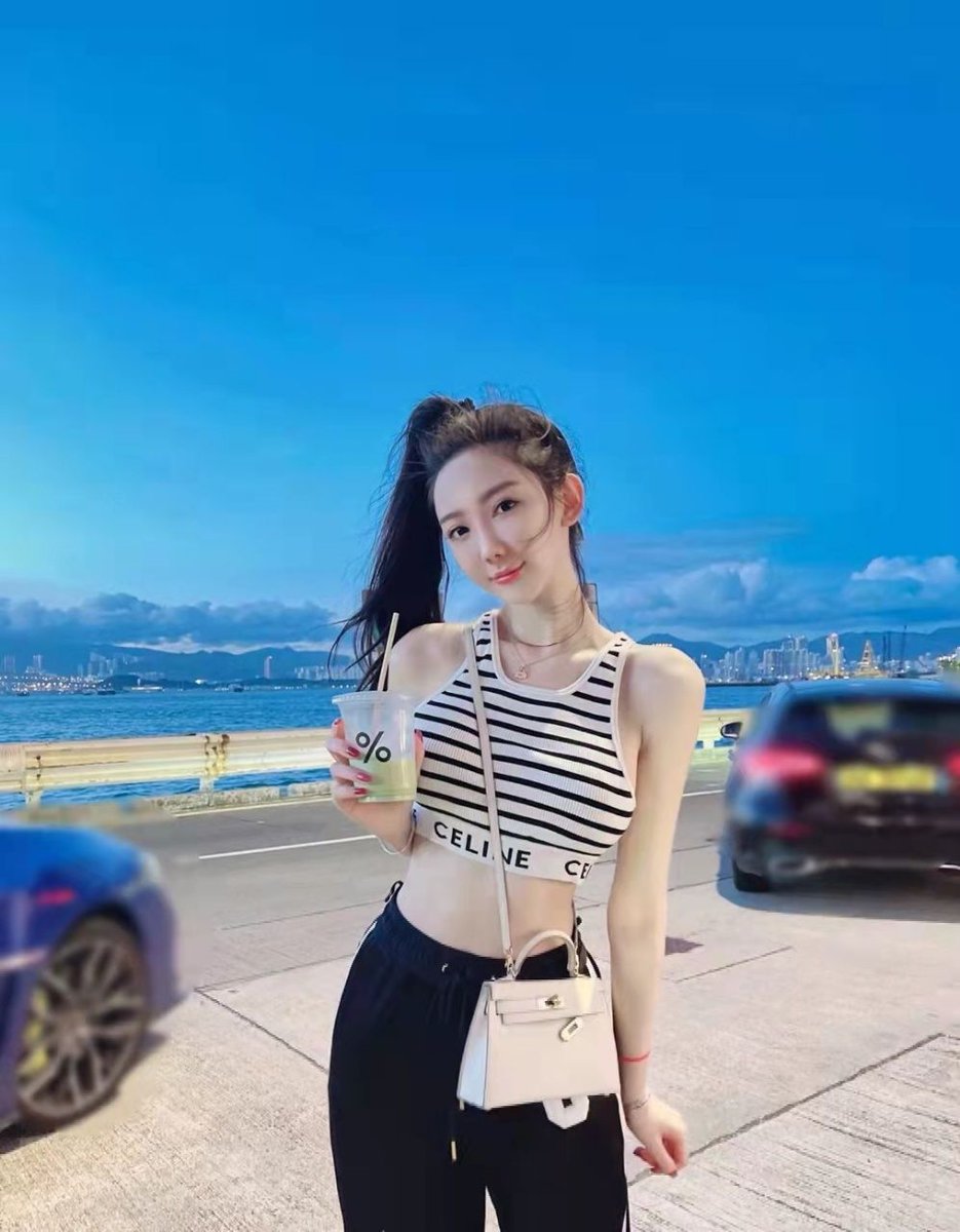 ThLmHa1's tweet photo. I like the beach, the beach can make me feel relaxed https://t.co/459Pn4quNp