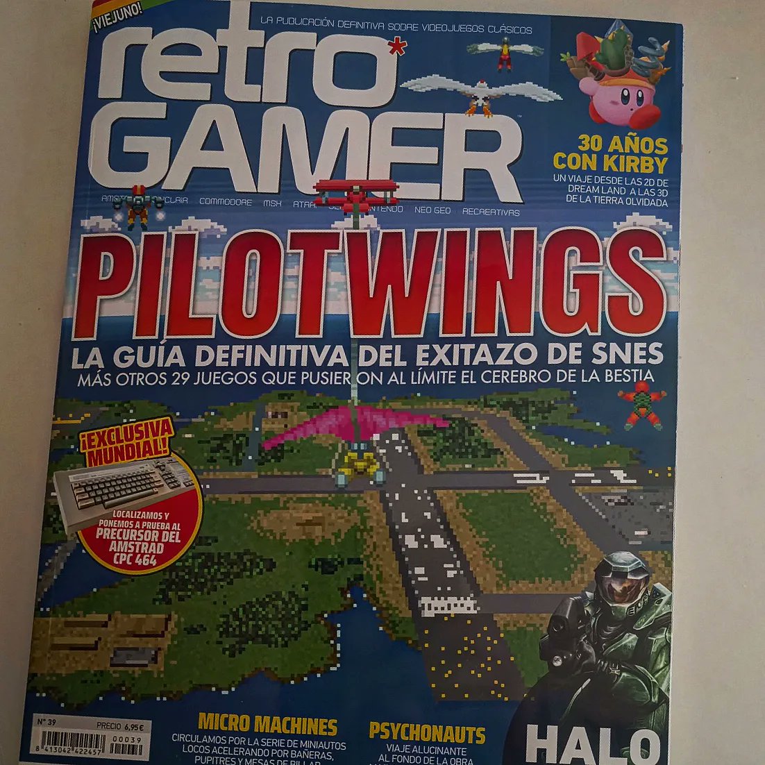 Slave1_BF's tweet photo. Un poco de lectura para estos dias con la RetroGamer 👍🏻
#revistaretrogamer
#retrogamer
#videojuegos🎮
#Videogames https://t.co/8KFQ7TwRsD