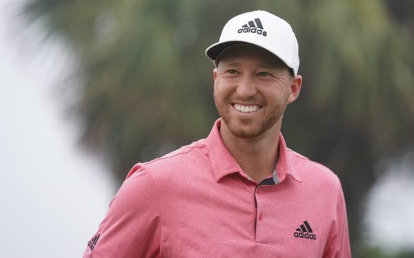 MediaPost's tweet photo. #JohnDeere enlists #PGA golfer #DanielBerger as ambassador, reports #TanyaGazdik https://t.co/yI9IbOxICN https://t.co/VloVlZtSgo