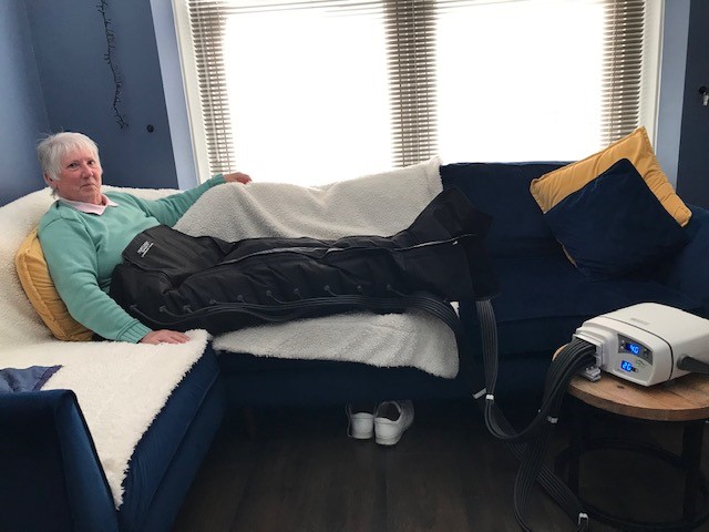 Huntleighdiag's tweet photo. Want to help us evaluate our new #LymphAssist trouser and jacket garments? We’re looking for volunteers with #lymphoedema to undergo 3 LymphAssist treatment sessions at Huntleigh in #Cardiff. Inconvenience payment/travel expenses will be covered. Contact: Jane.davies@arjo.com https://t.co/Zc1uIFVoqU