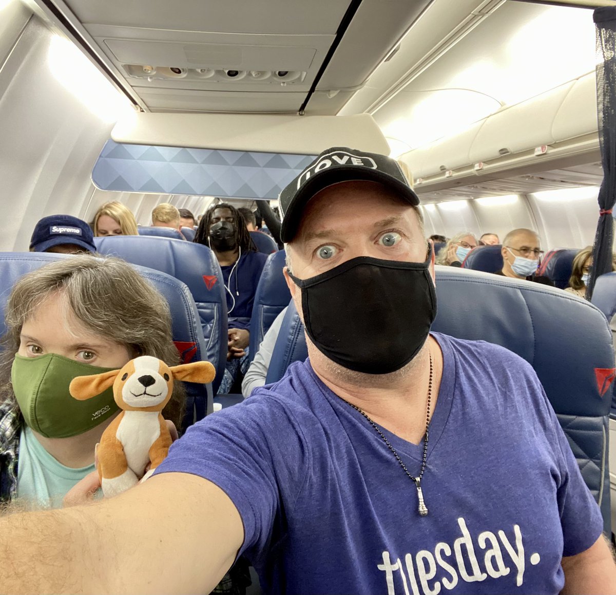 leftarmcomedy's tweet photo. #tuesday with my #bestfriend AND @Delta  What more could a guy ask for?  How bout free #wifi?  Nope, @TMobile has that covered too. #14sleeves #onlywaytofly #delta #tmobiletuesdays #tmobile #flytpa #diamondmedallion #skymileslife #deltadiamond https://t.co/GJ1Rv1Dawc