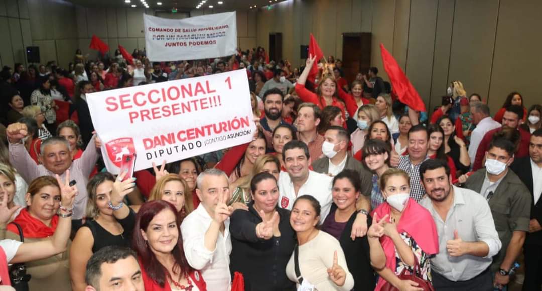 HugoMisionesPy's tweet photo. Muchas gracias al próximo diputado Dani Centurión por la invitación al Gran Encuentro con Mujeres de Capital. Ellas aportan ideas y una energía única al Partido Colorado y a #FuerzaRepublicana 🚩♀️💪 https://t.co/gH7s9wjVNU