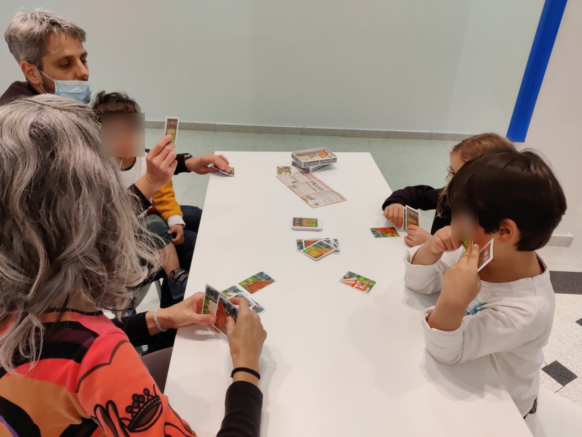 Galukasociacion's tweet photo. #TinyEpicDungeons, #LocknRoll, #Desmelenados, #ZombieTeenzEvolution, #24H, #Catan, #SlideQuest. https://t.co/9yx8rpaPow