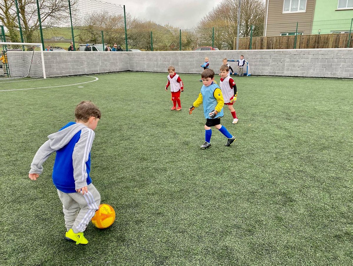 BmoCoaching's tweet photo. MONDAY BEARS π»β½οΈ
Our final session of the block for our Monday Bears in @BowStreetFC yesterday. That means we spend most of the session in matches! π₯
Da iawn Seren - Player of the session & Bobi - Bear of the Block! π
Certificates will be sent to your schools π«
#bmobears https://t.co/HDQH3pTihw