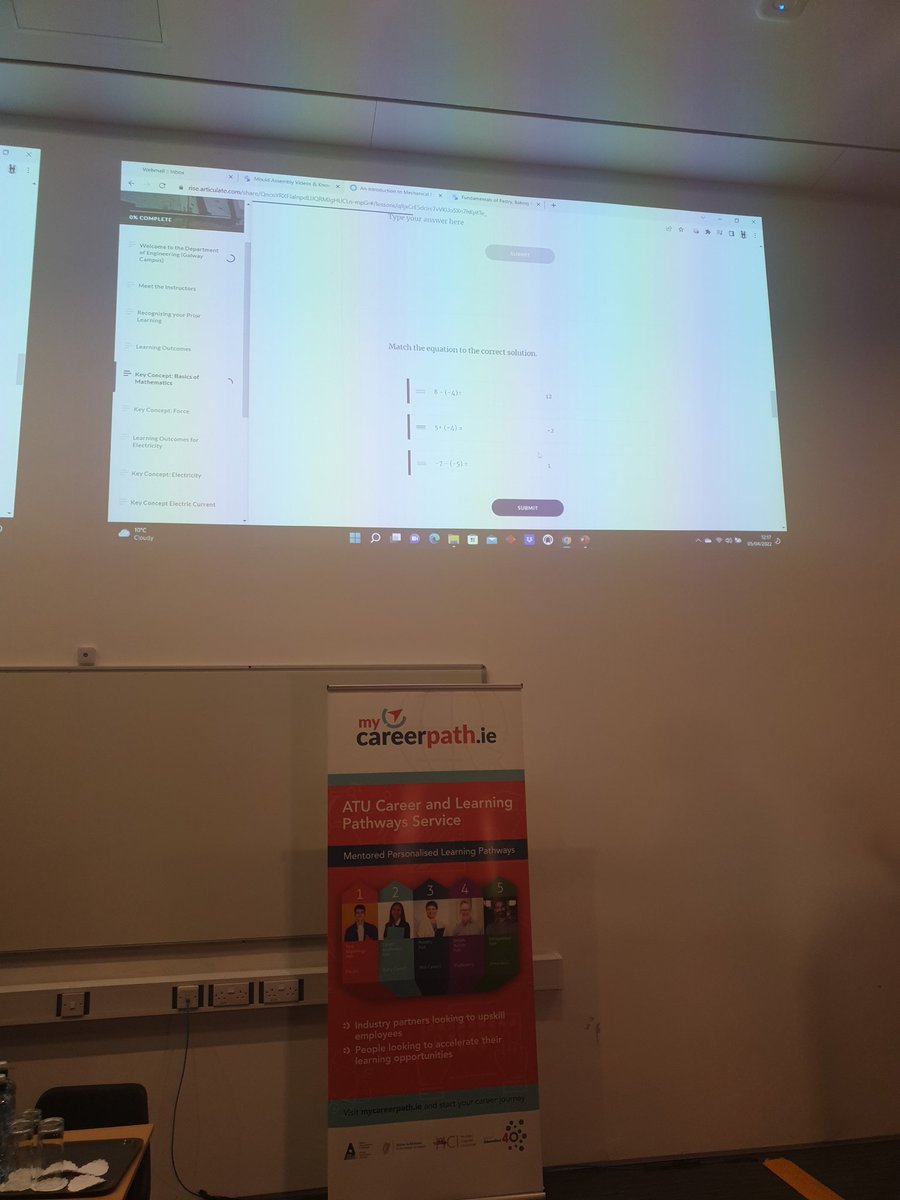 higher_ed4's tweet photo. Eamon Walsh demos some of the innovative learning models being developed by #highered4 https://t.co/uIxYAZmUVe