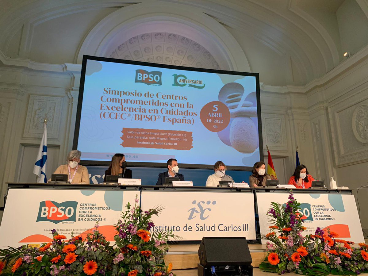 LauraGA_1982's tweet photo. Simposio de Centros Comprometidos con la Excelencia en Cuidados. Mesa Debate sobre el nuevo modelo organizativo de Host Regionales #BPSO #BPSOEuskadi #CCEIJB #isciii #Investenisciii https://t.co/qRXBCx63pK