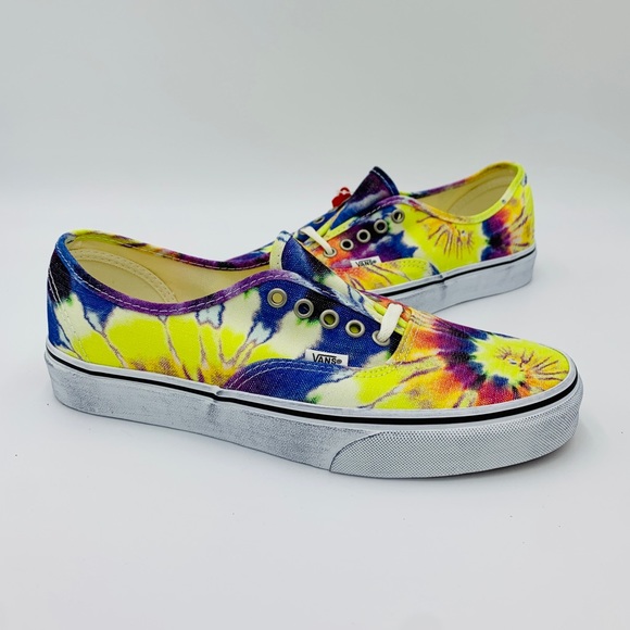 gypsyqueen406's tweet photo. So good I had to share! Check out all the items I'm loving on @Poshmarkapp from @calimentalityxx #poshmark #fashion #style #shopmycloset #vans #veryj #calimentality: https://t.co/fuDmFkb2wH https://t.co/fWXVSxQfhX