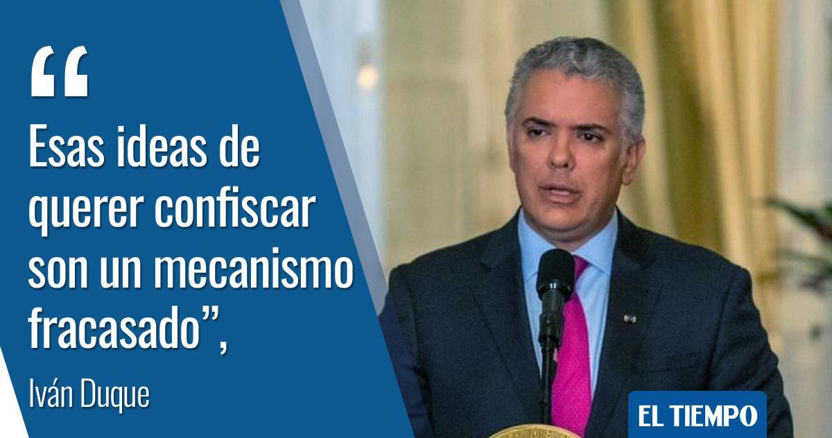 ELTIEMPO's tweet photo. El presidente Iván Duque habló sobre las pensiones.
El mandatario dijo que echarle mano al ahorro para convertirlo en dinero de bolsillo del Gobierno es un atraco ► https://t.co/D0b2DlWFLU https://t.co/Rk6IaoywkJ