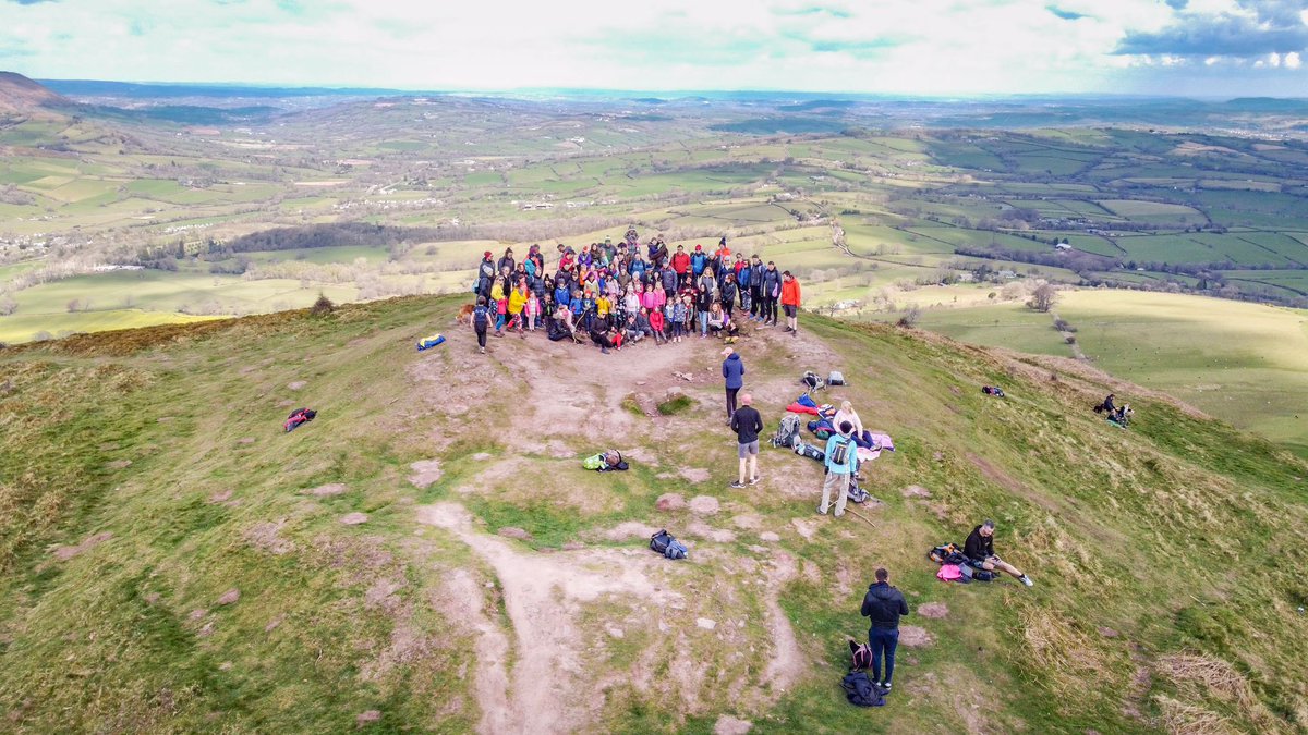 PencaePTA's tweet photo. Gwyliwch pigion daith gerdded y Skirrid Fawr @Pencae2 golygfeydd rhagorol 🏔👣
Watch highlights from the trek, stunning views!  

https://t.co/vCccMFzOs5

Diolch @ImagingAltitude am y fideo arbennig, thanks for the lovely video.  

https://t.co/5CwRrxEUEu  🙏🏻 #diolch #thankyou https://t.co/e6mpCWhSQs