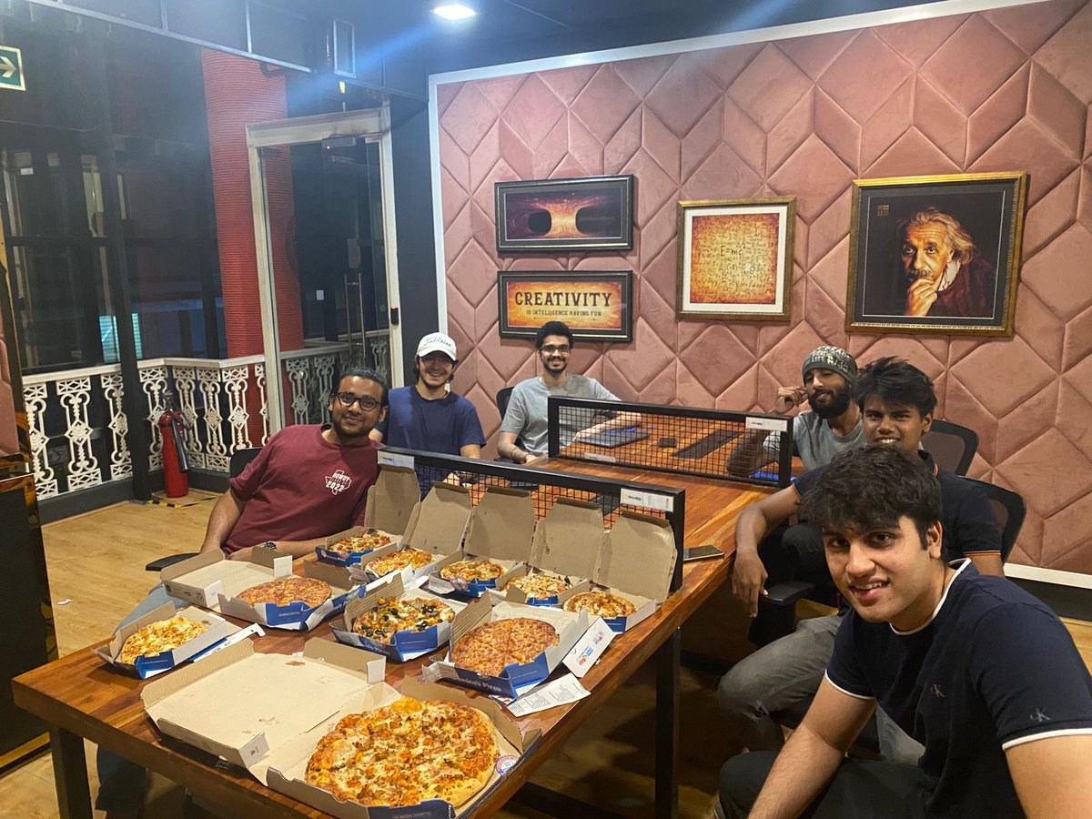 We’re kicking off pizza mondays to help beat the Monday blues! Come work at <a href="/diginoor_NFT/">Diginoor.io | #NonFungibleSPB</a> for free Rajinikanth NFTs and Pizza :)