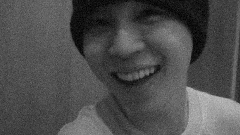 miniesdiary's tweet photo. LOOK AT JIMIN’S SMILE 🥺 i’m inlove https://t.co/UbWBthU3RT