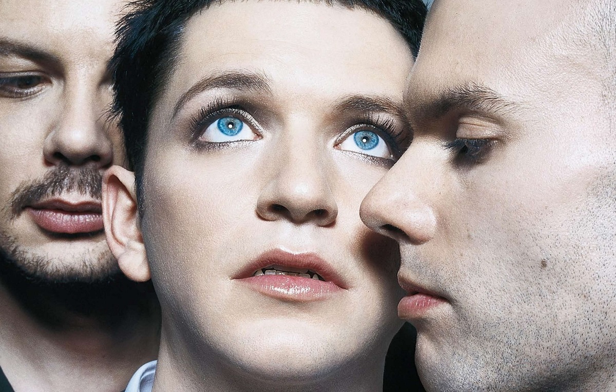 TopGusExtra's tweet image. REMEMBER ME…
@GusIglesiasR3 celebra el regreso discográfico de PLACEBO con su álbum ‘Never Let Me Go’ y selecciona las mejores canciones de toda la carrera de la banda de Brian Molko y Stefan Olsdal. 
Solo en @Radio3Extra

▶️rtve.es/play/audios/to…