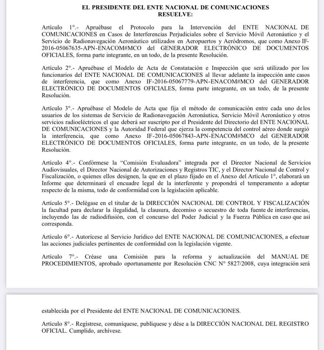 CtaTomas's tweet photo. @SafetySMS @SergioMassa @AlexisGuerrera @marianorecalde @ptambu @PatoBullrich @ambrosinius @SilvanaGiudici @josecorralSF @MartinezArielM @ATEPSA_Nacional Código 7600 reservado para poder reconocer a UNA AERONAVE con falla de radiocomunicaciones. 

Quizá te referís a Interferencia en las Frecuencias de Banda Aeronautica, te paso el organismo fiscalizador @ENACOMArgentina 
Existe un: EXPENACOM - PROTOCOLO DE INTERFERENCIAS https://t.co/1uB3tiP8zM