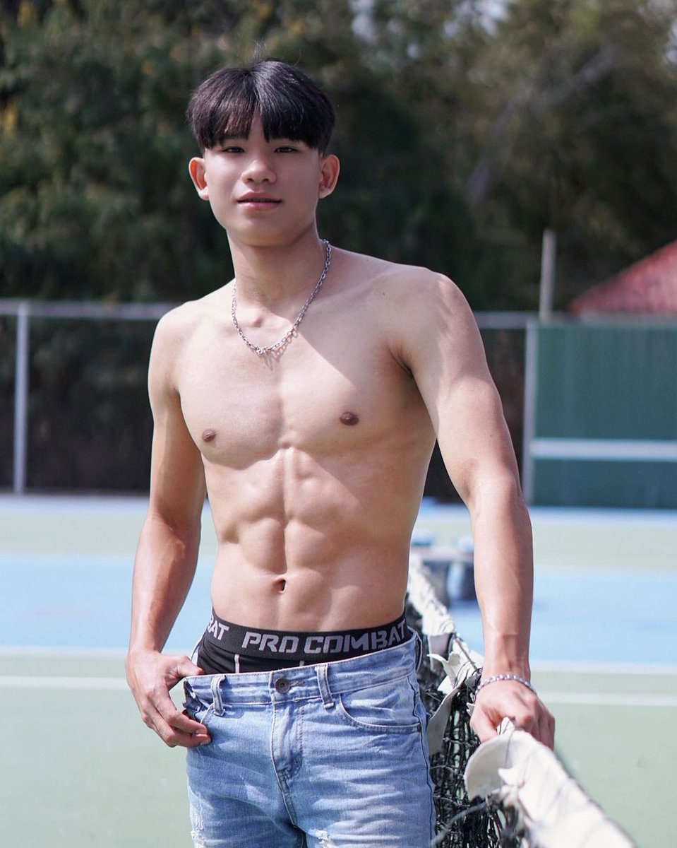 AsianBaeH2O's tweet photo. https://t.co/8DkIjLXd4Y