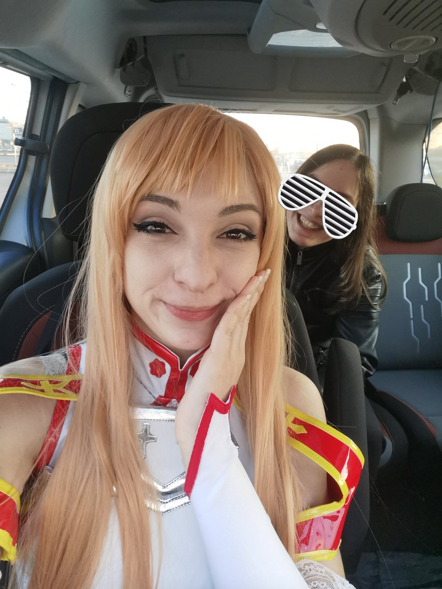 orubecos's tweet photo. Ieri sera tutti a vedere SAO.
Ovviamente al cinema in cosplay!!
#waifu #SwordArtOnlineProgressive #sao_anime #SwordArtOnline #asunayuuki #cosplayergirl #ladies #girlspower #cosplaylife #kawaiiart #waifus #beautygirl #italiangirl  #cosplaymodel #cosplayphotography https://t.co/Vu1rqHpAhj