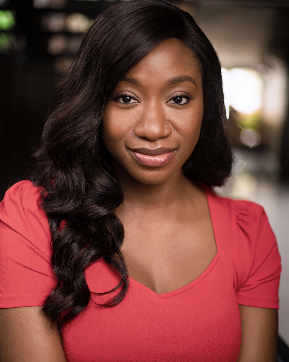 adelaoye's tweet photo. HAPPY BIRTHDAY TO MEEEEEE! 🥳🥳🥳🥳🥳 Blessing your TL with my new actor headshots. You’re welcome.

@MideKingVisuals did the damn thing! ✨✨✨ https://t.co/HPXaNdJrMs