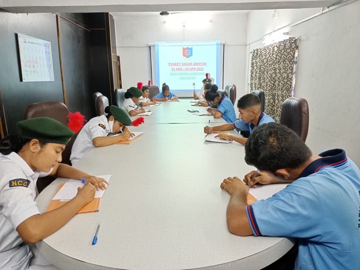 Devyani_S_B's tweet photo. #PuneetSagar 
#NCCGUJARAT 
Cdts of 4Gujarat Naval Unit NCC porbandar, Jamnagar GP conducted Debate Competition at porbandar, on topic of pollution control &amp; to maintain our beaches and keep them plastic free
@HQ_DG_NCC 
@DefencePRO_Guj 
@CMOGuj 
@drajaykumar_ias 
@GovernorofGuj https://t.co/Eg3VSlnB9s