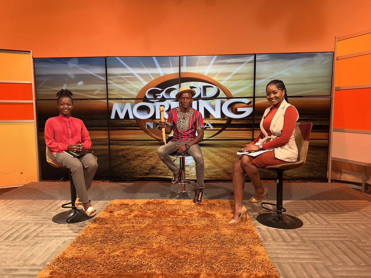 oxungi's tweet photo. @HelenaKaanane na @mushekojona nena ko Good Morning Namibia (NBC) sho yali ta ya gandja uuyelele wOxungi ndji yali ya ningwa molyomayaka nosho woo kombinga yembo Ohungipeke. #Oxungi #Ohungipeke #Elaka #Omuthigululwakalo https://t.co/ZWwNaBxdGT