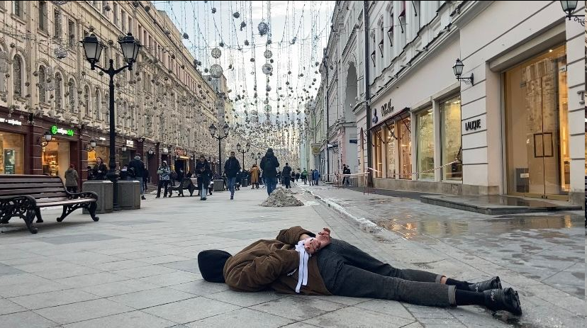 Fbeyeee's tweet photo. V Moskvě proběhla docela silná akce "Buča-Moskva" https://t.co/6TEM8H3Odm