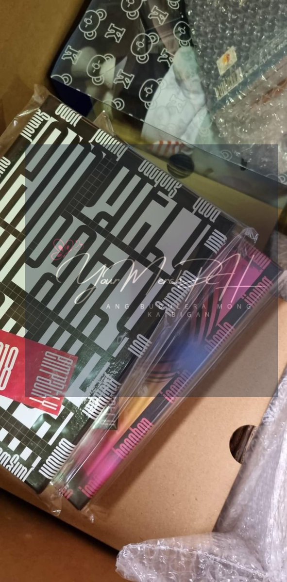 YourMerchPH_'s tweet photo. 📌 #YMPHUpdates 

 Some of album/s from FIRST BATCH of SUMMER SALE SEALED ALBUM,
 ARRIVED IN KR ADDRESS. 💜💜

Batch 2 is still on-going order na po 650 each ☺️☺️ https://t.co/VDULDtzKLf