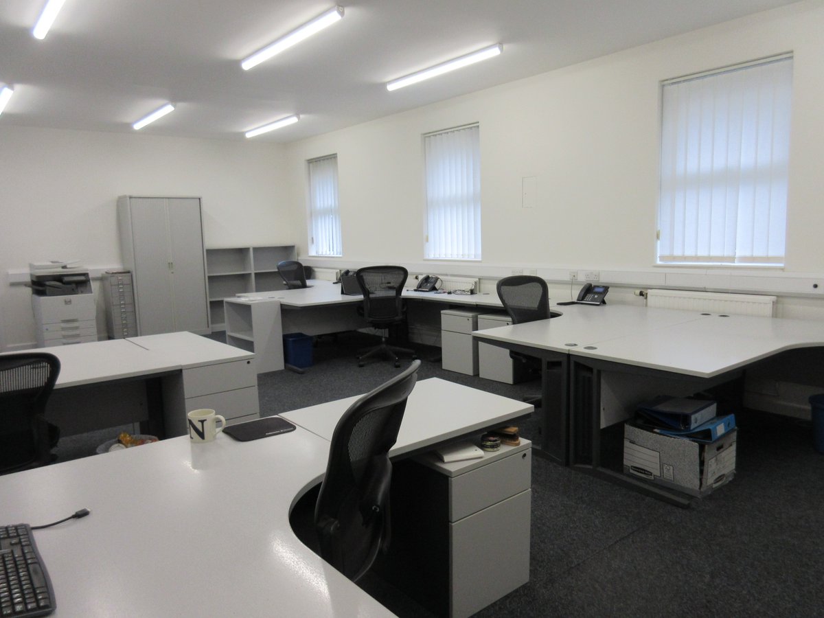 Viewme_Plymouth's tweet photo. 1st floor office available June 2022 https://t.co/3eB55YdcVk North Plymouth (Roborough) see details. https://t.co/NBHEoFDvGi