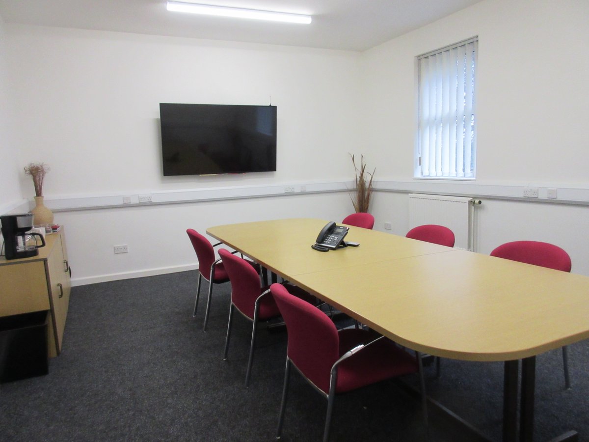 Viewme_Plymouth's tweet photo. 1st floor office available June 2022 https://t.co/3eB55YdcVk North Plymouth (Roborough) see details. https://t.co/NBHEoFDvGi