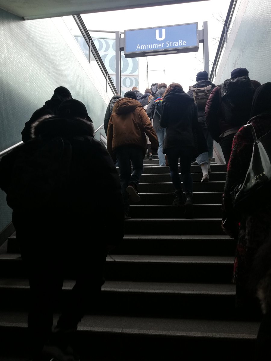 Heute an der BHT. Es strömen wieder Studierende in die Hörsäle und Labore 😣