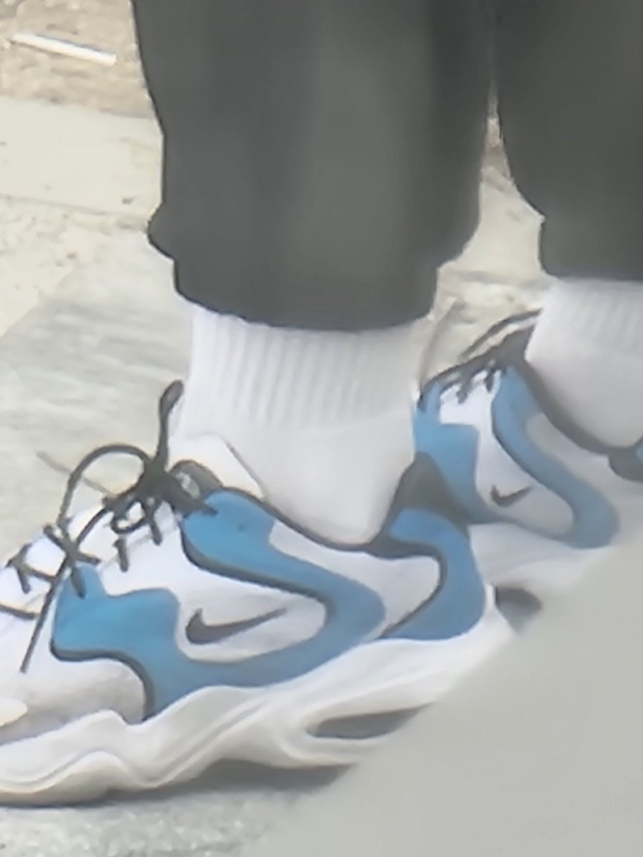 socks1900's tweet image. 핡 도촬 존나 섹시 ㅎㅎ

#게이 #흰양말 #탑 #텀 #중랑구
#패티쉬