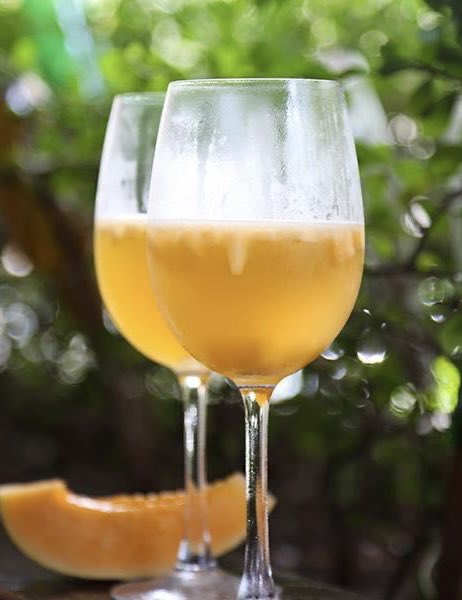 Taking the edge off those hot summer days one Muskmelon Sangria at a time 🍈 🍹