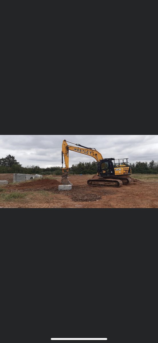 WestleyLtd's tweet photo. #groundworks #CivilEngineering #Construction #Birmingham #newbuilds #housing #stmodwen #worcester #taylorslane #jcb #jcbのタッチ決済 https://t.co/P56cuHyZ0R