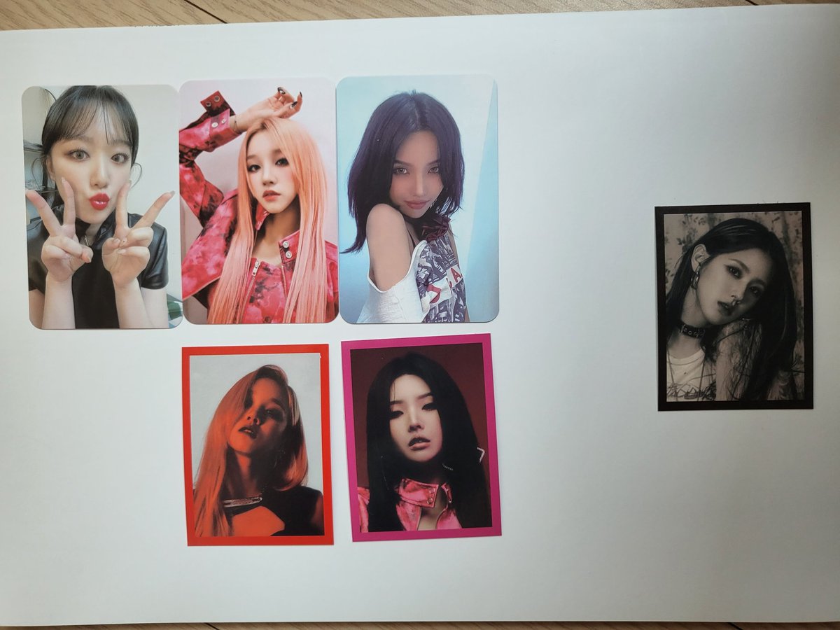 걸그룹 아이들 i never die 앨범 버전 관계없이 슈화 특전 구합니다!!!!

미니포스터, 포토카드 등 앨범에 들어있는 특전 종류 불문, 버전 불문 구하고 있습니다. 

저 : 소연, 우기, 민니, 미연
선생님 : 슈화

언제든 편히 문의주세요!

#여자아이들 #포카 #교환 #I_NEVER_DIE #GIDLE_TOMBOY #GIDLE