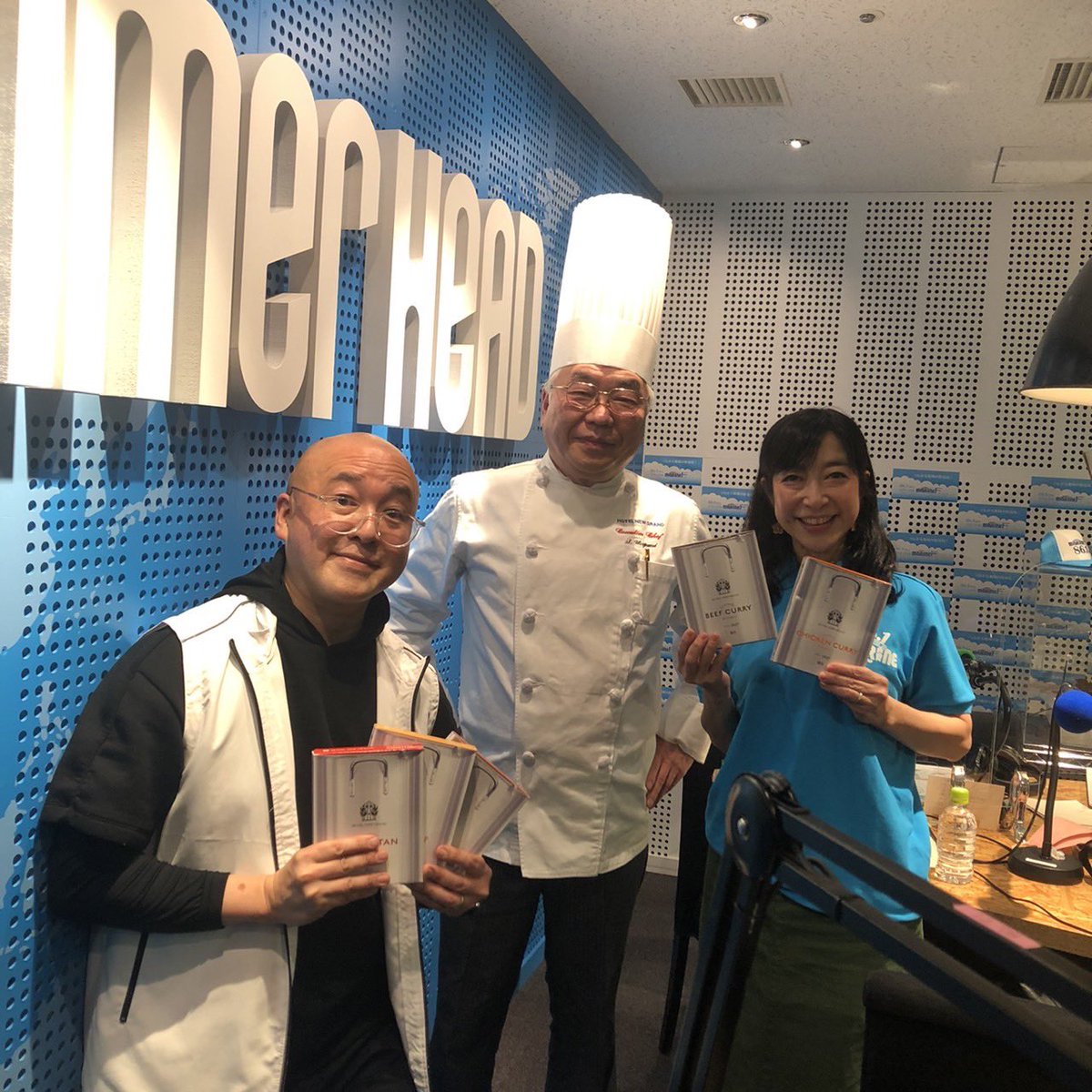 本日 マリンfm ハマカフェgogo に名誉総料理長 宇佐神が出演 ヨコハマグッズ横濱001市長賞受賞したレトルトシリーズをご紹介して参りました ホテルニューグランド マリンfm 横濱001 ヨコハマグッズ 横浜土産 青葉区 青葉区民ニュース