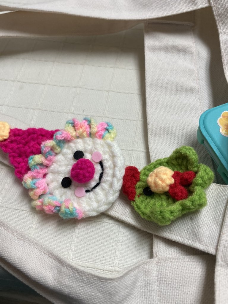 instant happiness seeing my <a href="/knittingnookph/">Knitting Nook PH 🧶</a> pins 🥹 it’s gonna take a while for me to get over (or possibly never get over) how well-made they are

side note: i wish i had these as popsockets?? kasi nakakagigil talaga yung cuteness ng mga pins!!! 🫶 yun lang
