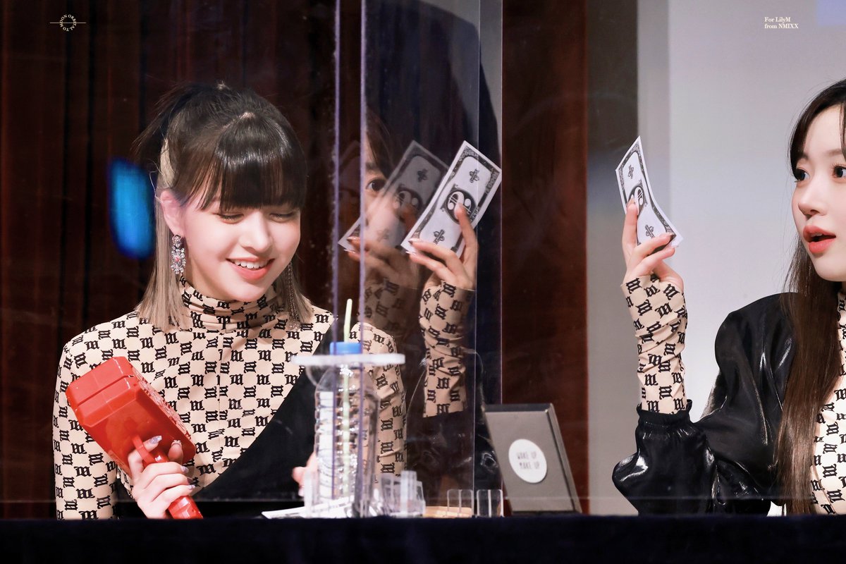 obitaltomoonLM's tweet photo. 220403

#엔믹스 #릴리 #NMIXX #LILY #LILYM https://t.co/pSCOFbUNQb