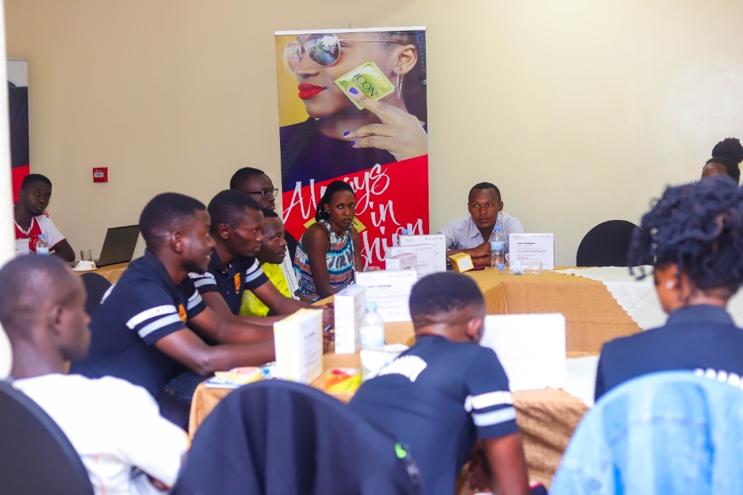 IGIHE's tweet photo. AMAFOTO: @UmuriFoundation na AHF-Rwanda batangije amahugurwa agenewe abatoza ingimbi n'abangavu. https://t.co/cXrGSbia9U