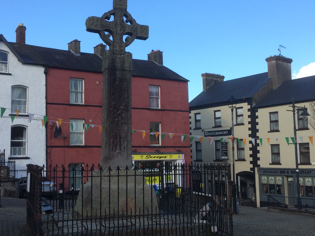 🕓Clones 1960s Vs Today🕗#visitClones #OldClonesPhoto

Photo(right): <a href="/HistorianHP/">Hugh-Patrick Tunney</a>