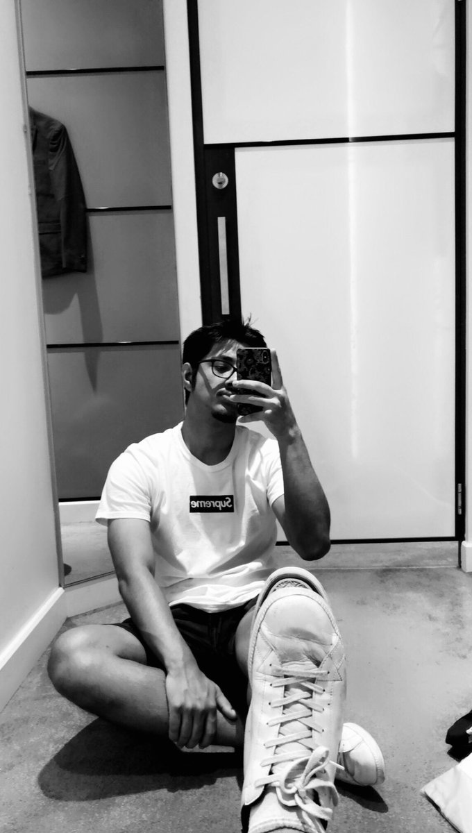 wish I had a full sized mirror at home