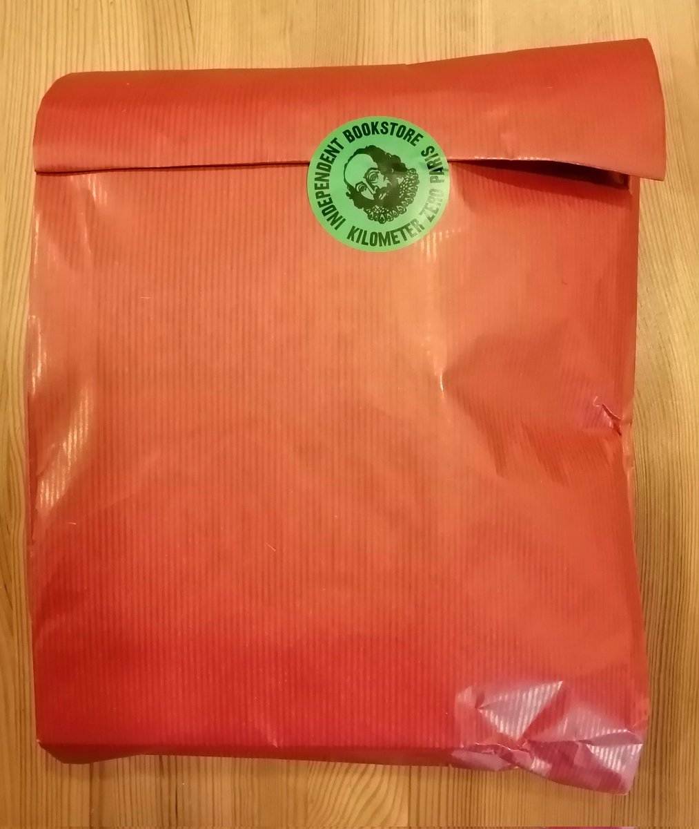 deceiving_elf's tweet photo. A Year of Reading with @Shakespeare_Co continues. The second package of my year-long subscription has just arrived. 😀📚❤️ #newbooks #supportindependentbookshops #ayearofreading #shakespeareandcompany https://t.co/vne2XnLZnC