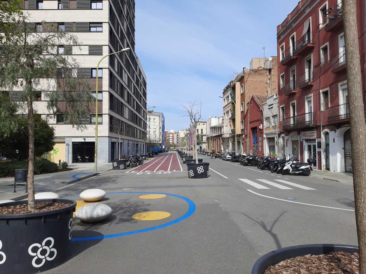 Novinari iz #Srbija razgovarali su sa aktivistima <a href="/SuperillaP9/">Col· SuperillaP9</a>  koji su imali važnu ulogu za projekat #SuperBlocks u Bareseloni, mrežu gradskih blokova u kojima je redukovan saobraćaj, a infrastruktura prilagodjena pešacima. #PulsEvrope