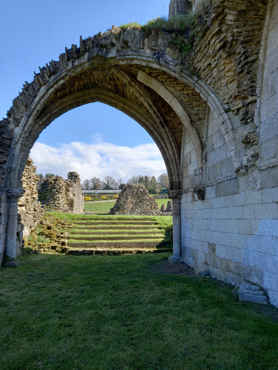 RuthKnight150's tweet photo. Reliving a sunny weekend of Yorkshire visits on a grey London morning #PickeringCastle #KirkhamPriory #MountGracePriory all, of course, #EnglishHeritage https://t.co/ffP75c6Y5Z