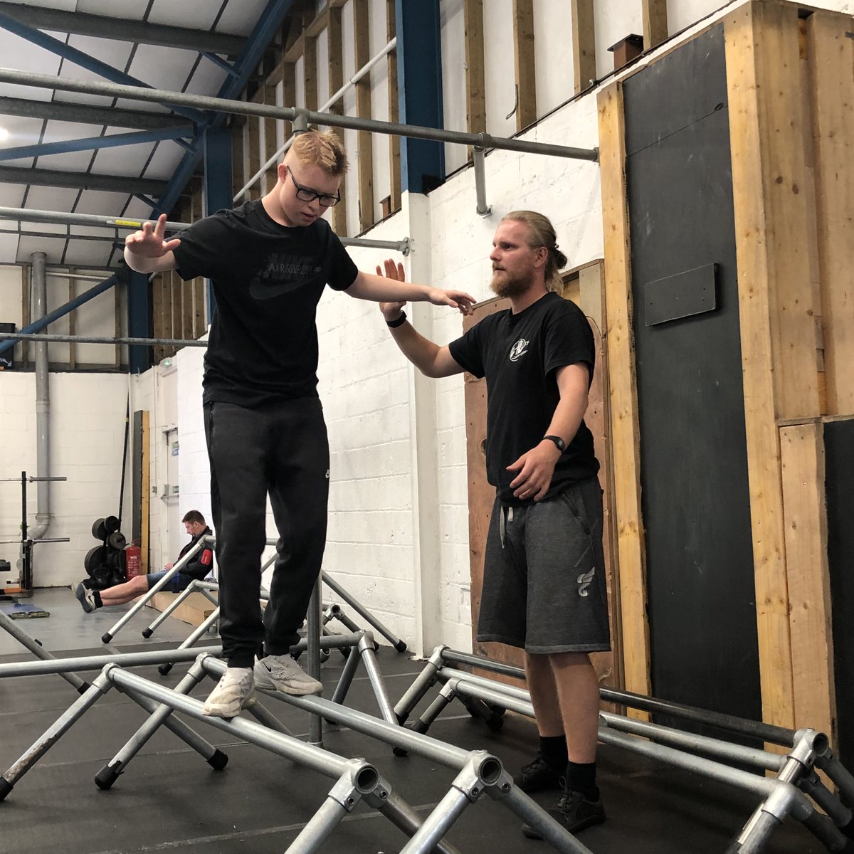 ParkourUK's tweet photo. 4 years ago, @AccessParkour  Parkour coach Adam started working with Matthew at one-to-one weekly classes in their Edinburgh gym – and the enthusiastic teenager has gone from strength to strength.
https://t.co/MlOOztXI4f
#Parkour #DisabilitySport #AccessParkour #EdinburghParkour https://t.co/YwLbxRLDNo
