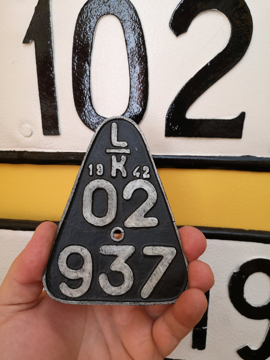 MuzeumTablic's tweet photo. New plate in collection 😎
#MuzeumTablic #MTRiPwŻ #MTRiPwZ #LicensePlatesCollectors https://t.co/sf8fX0s0Cz