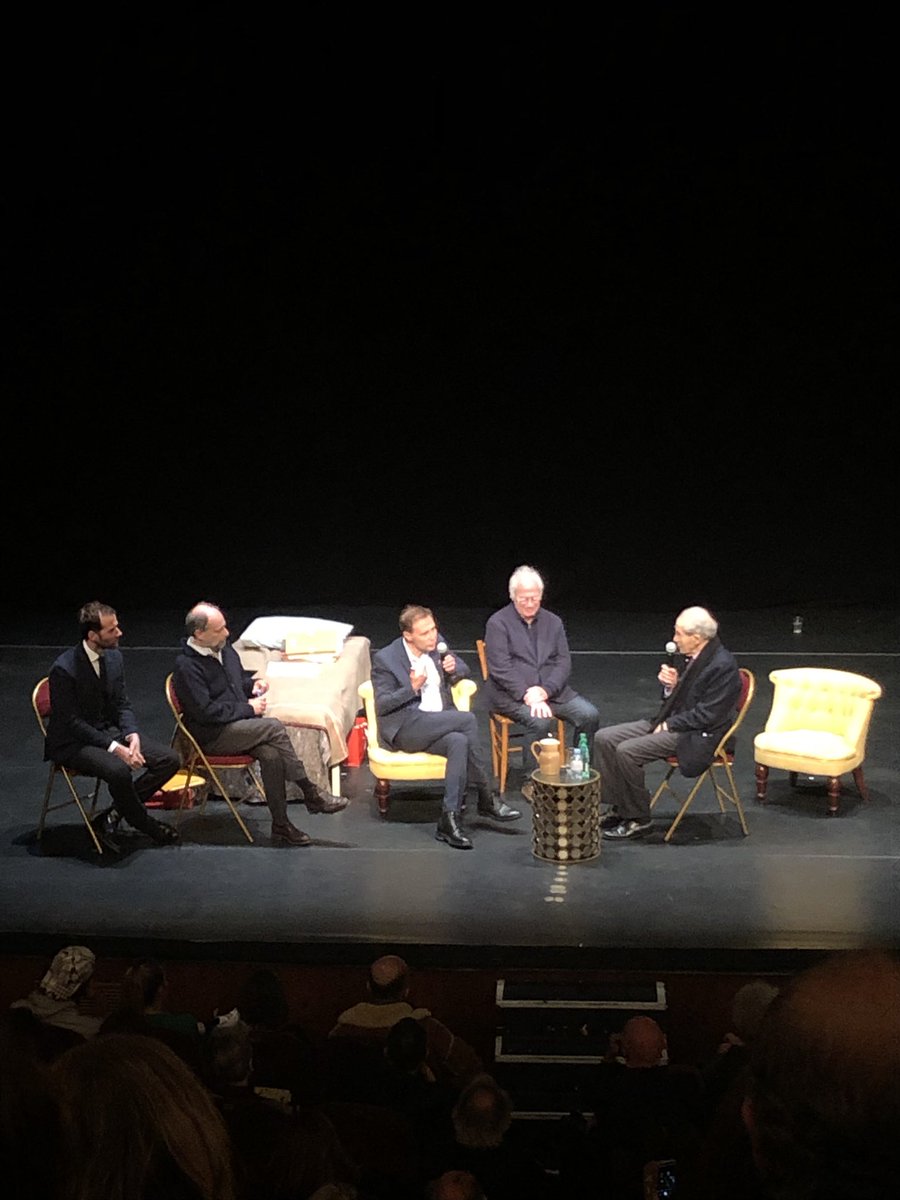 Après que tout le monde se soit levé pour applaudir Cellule 107, nous avons eu l’honneur d’échanger avec Robert Badinter dans le cadre du festival #parolescitoyennes. 

<a href="/ThAntoineOff/">Théâtre Antoine</a> 
<a href="/ParolesCitOff/">Paroles Citoyennes</a> 
#theatre #politique #justice #rencontre