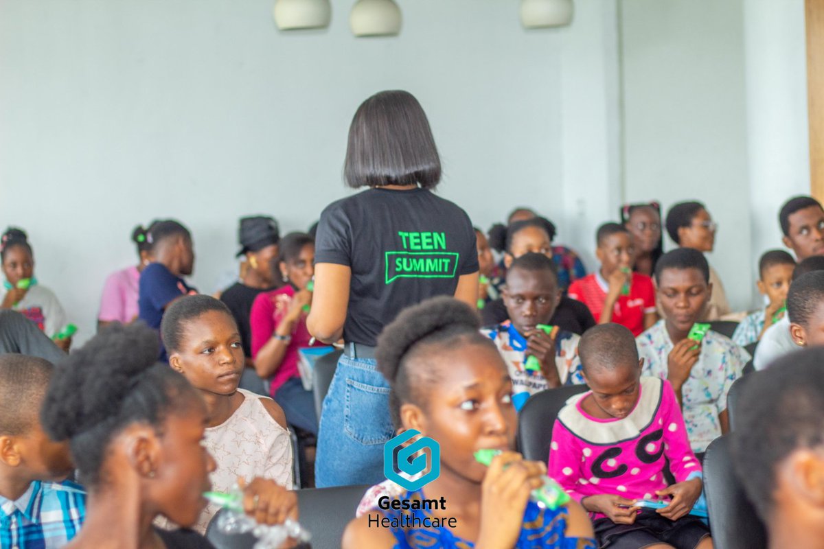 Gesamthealth's tweet photo. Talking about nutrition, we made sure each participant had a lunch pack of healthy meal. Also a BIG THANK YOU to @fanmilknigeria @Danone Fanmilk-Danone for the gift packs &amp; nutritious ice-cream appetizer.

#TeenSummitNigeria
#IAHW2022 
#GesamtHealthcare https://t.co/iRQZLAu45K
