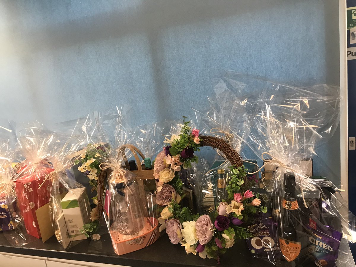 GilberdykeRocks's tweet photo. Please come along to bingo on Wednesday. Doors open at 4:30pm. Eyes down at 5:00pm. Exciting prizes to be won including chocolate hampers, Vouchers for Cream tea, take away, nails, flowers, football shirt, fruit and veg hamper and much more. Raffle, stand up bingo and 100 square https://t.co/L0zGE6n8gv