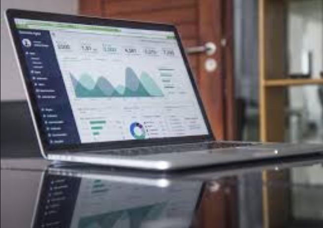 InboundSpot's tweet image. Los #COS (Content Optimization System) tienen como finalidad ser plataformas completas que no solamente permitan gestionar y administrar el contenido del sitio web, sino también optimizarlo inteligentemente. hubs.la/Q017bl3C0 #HubSpot #HubSpotCos