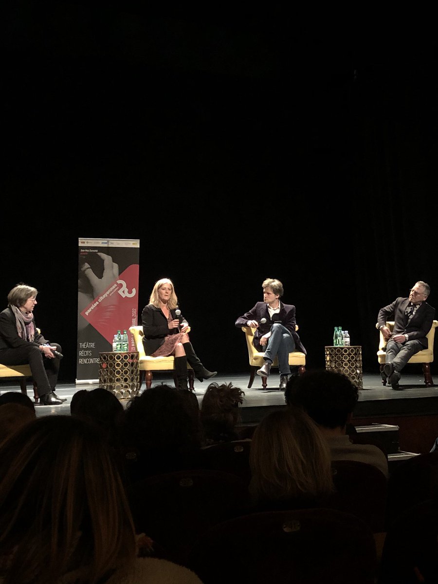Après qu’Alex Lutz nous ait fait entendre Les combats d’Hélène, nous avons échangé avec l’autrice Hélène Braillard, ainsi que Marie-Christine Tezenas et Emmanuel Hirsch. 
Une rencontre magnifique sur le handicap. 

<a href="/ThAntoineOff/">Théâtre Antoine</a> 
<a href="/ParolesCitOff/">Paroles Citoyennes</a> 
#handicap #theatre #lecture